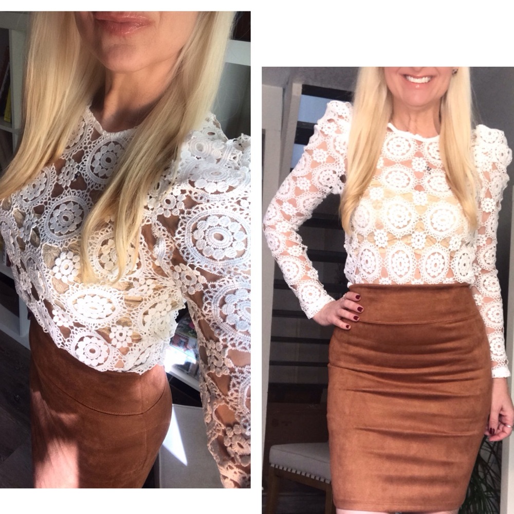 💋Off White Scalloped Lace Top🌟 - Picture 1 of 5